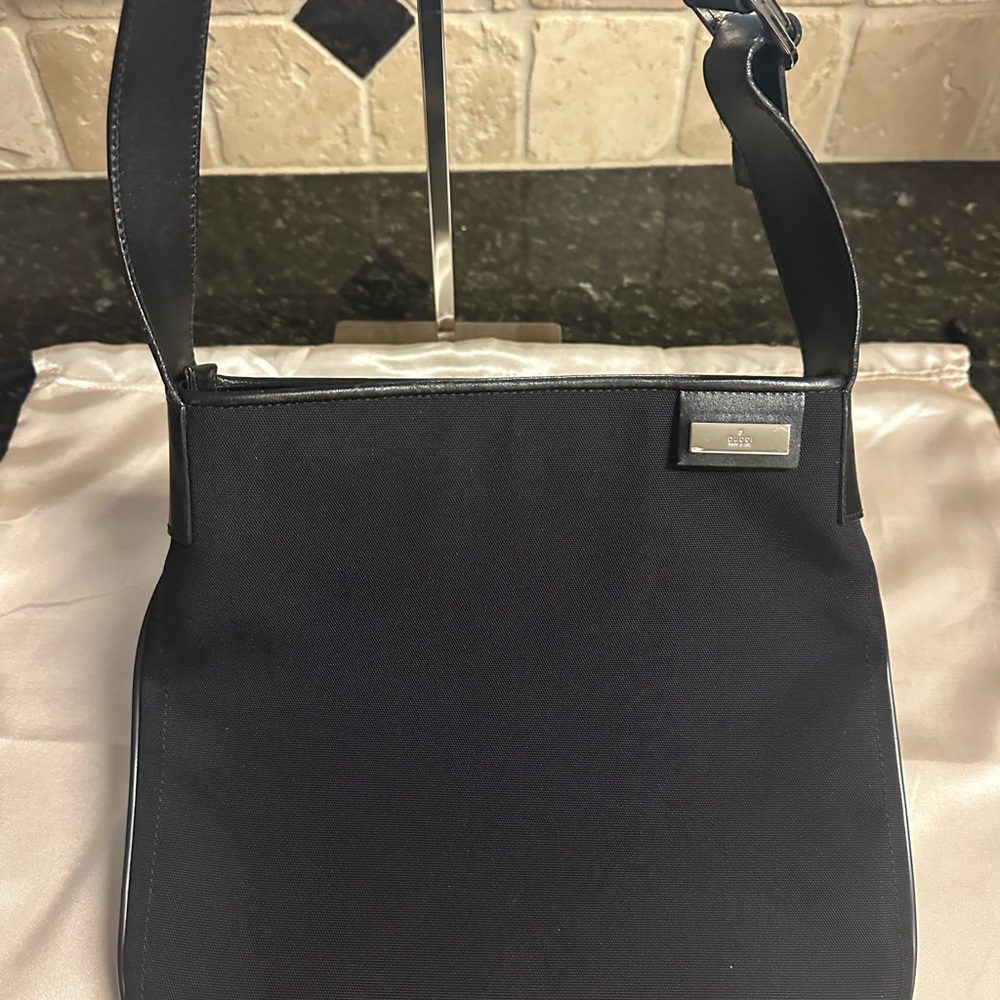 Gucci bag with COA and unbranded dustbag EUC